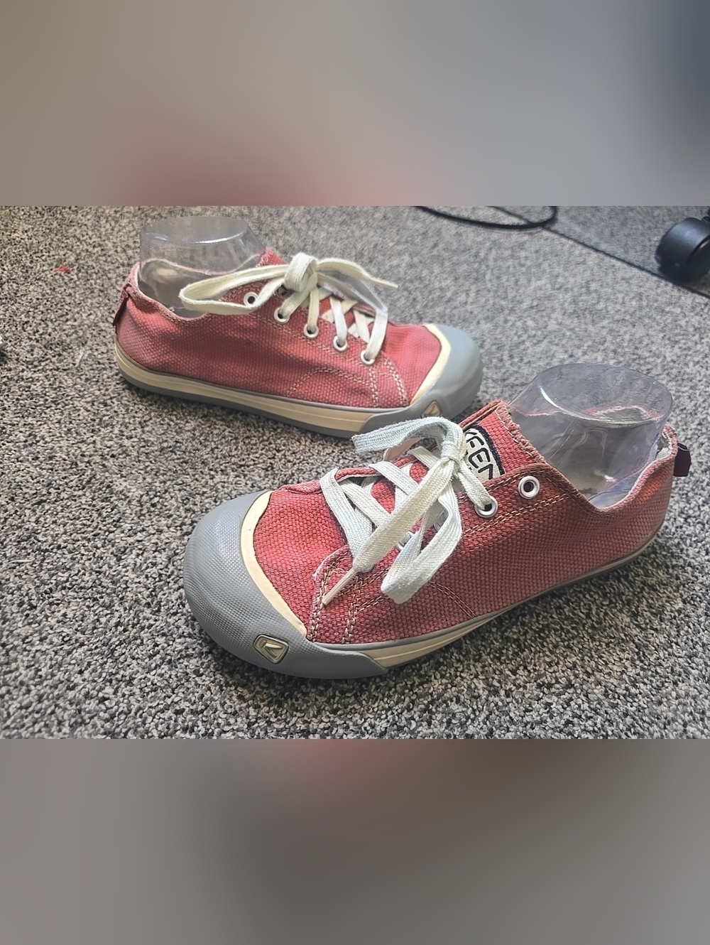 Keen women's Colorado lace up canvas shoes coral/gray size 9.5 - Picture 2 of 11